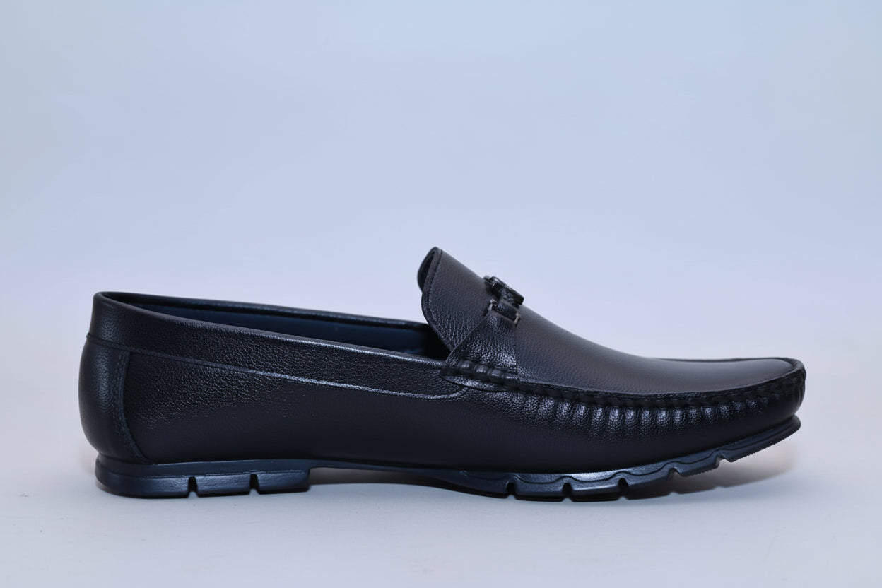 Zawa Valoris Black leather loafer shoe on plain background