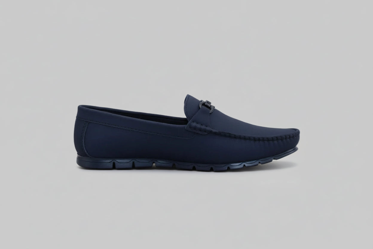 Black zawa monarcha loafer shoe on a light gray background